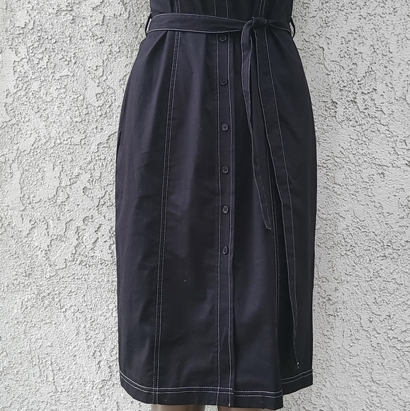 Black Sleeveless Button Down Shirt Dress - Picture 3 of 9